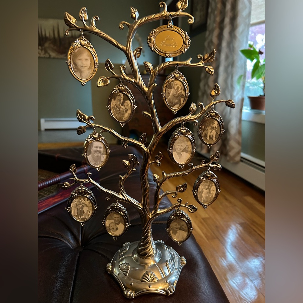 Things Remembered silver Family Tree Frame